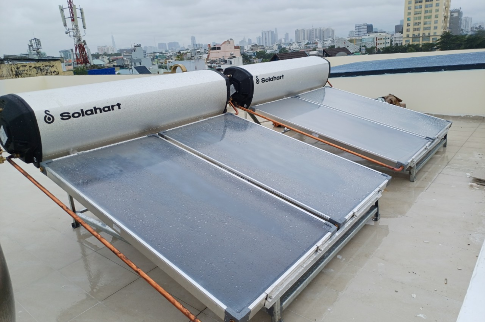 SOLAHART 300L